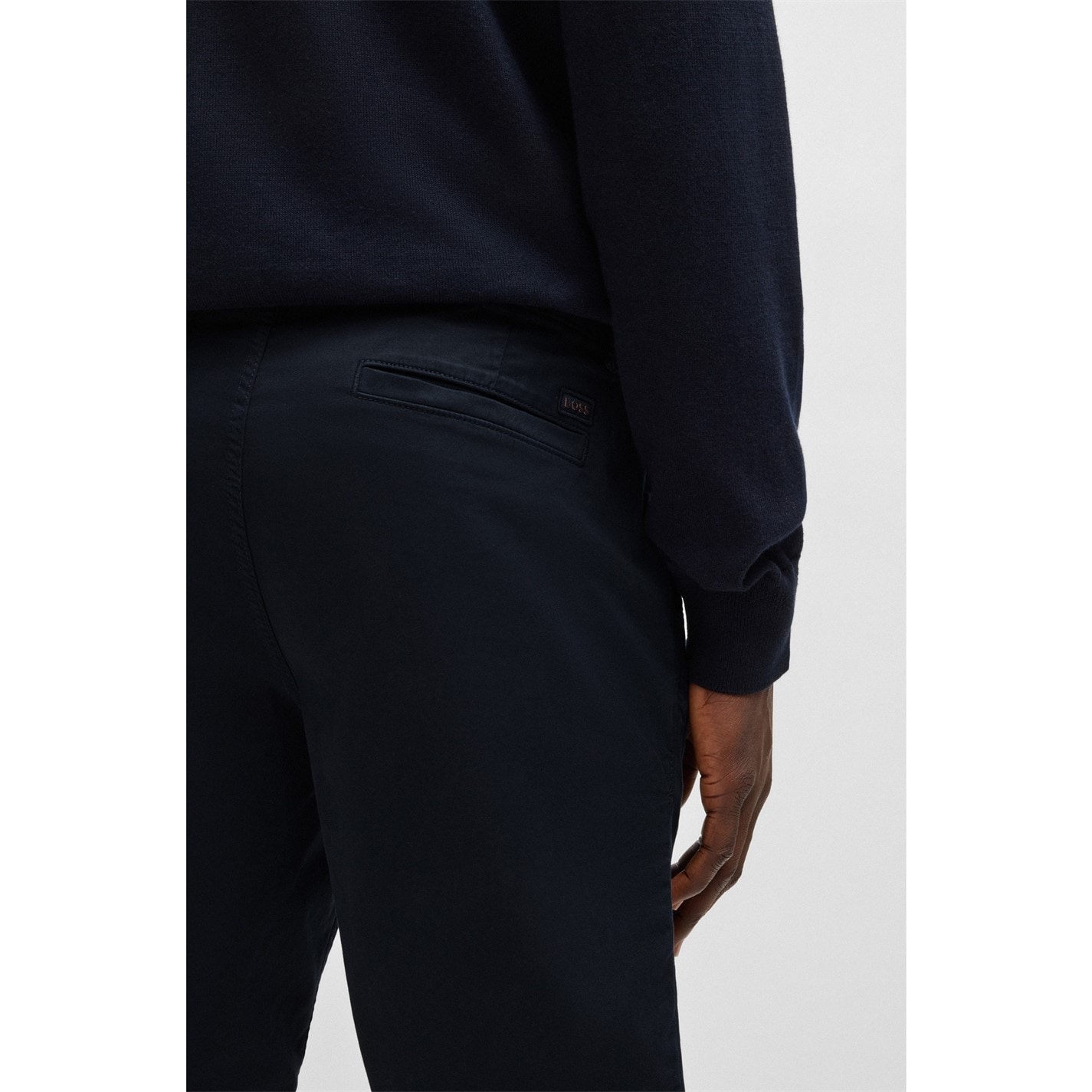 Kraťasy Boss Navy 404 6921108 Mens BOSS ORANGE Chino Slim Shorts - 4