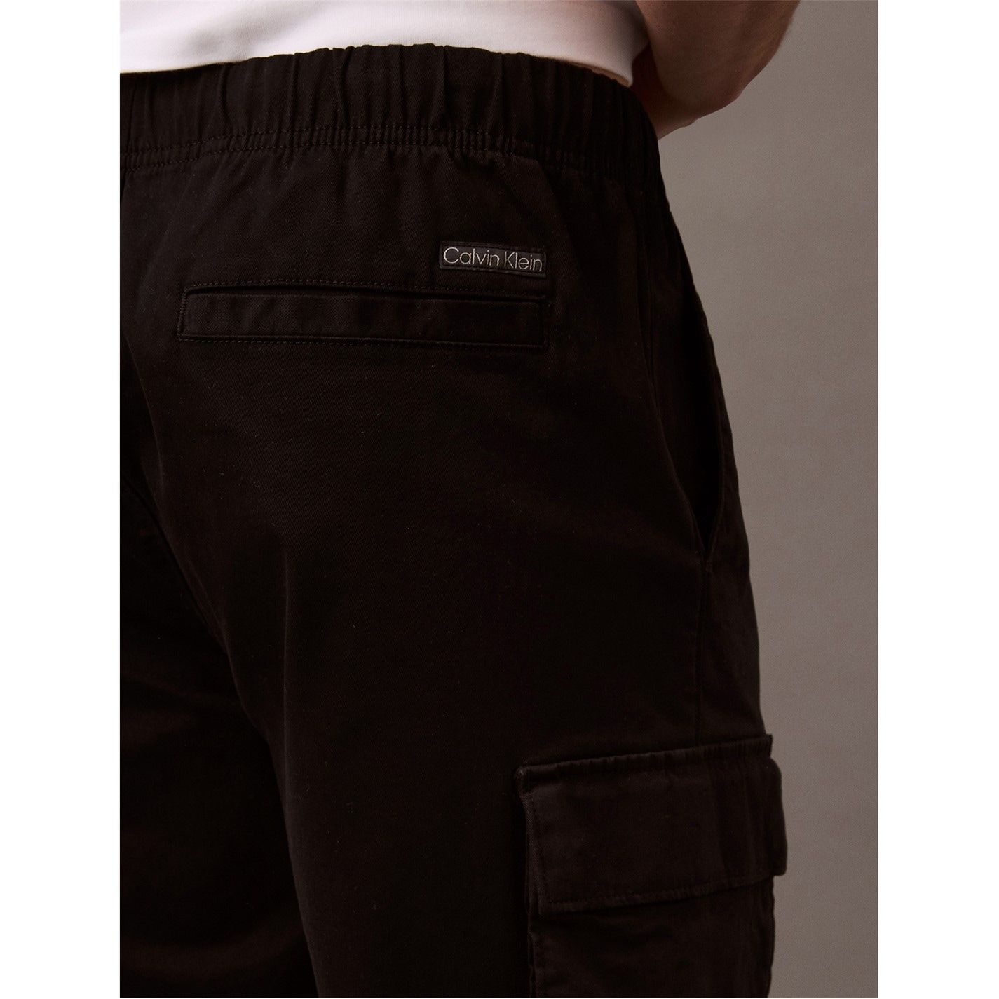 Kraťasy Calvin Klein Jeans Black 8611989 Men's Cargo Shorts - 3