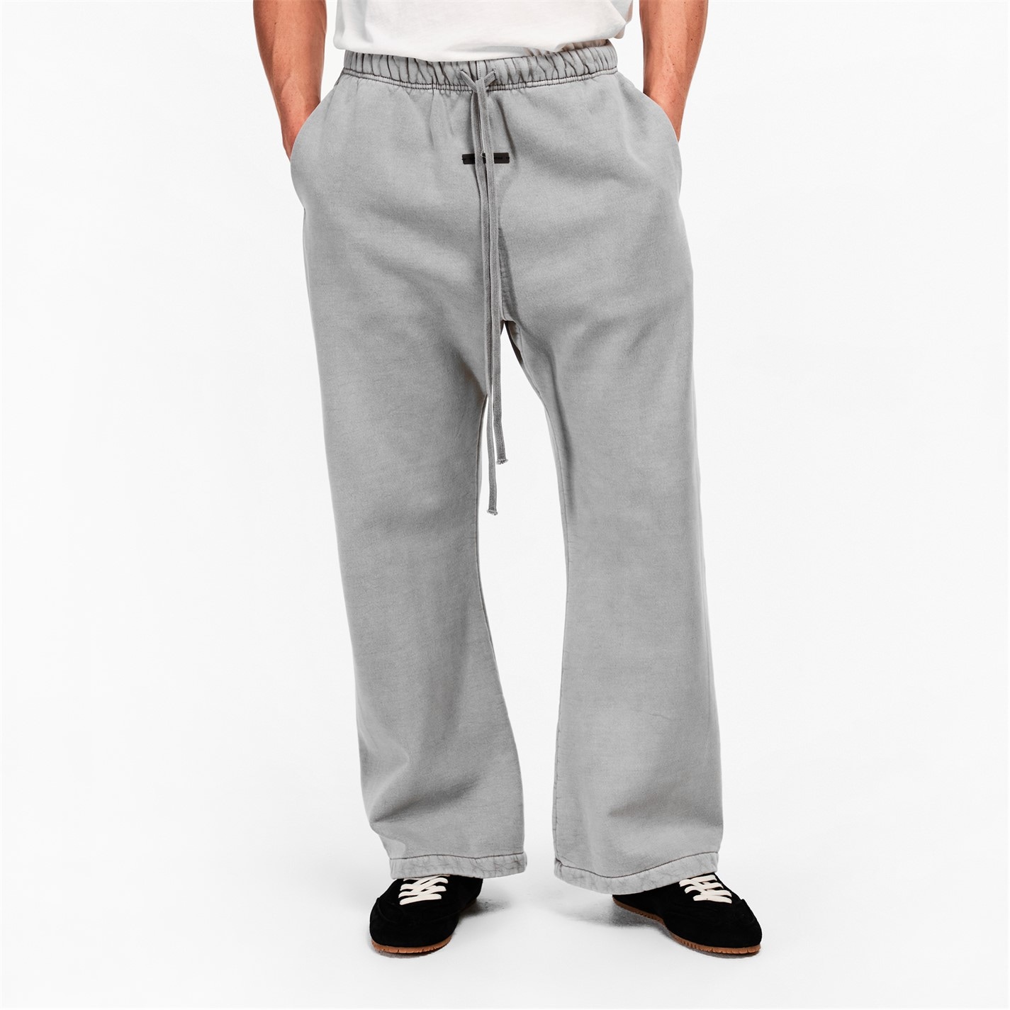 Tepláky FEAR OF GOD ESSENTIALS Smoke Grey 6938686 FGE Logo Swt Pnt Sn62 - 3
