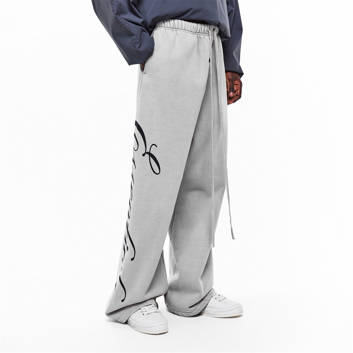 Tepláky FEAR OF GOD ESSENTIALS Smoke Grey 151606 Men's Open Hem Fleece Jogging Bottoms - 3