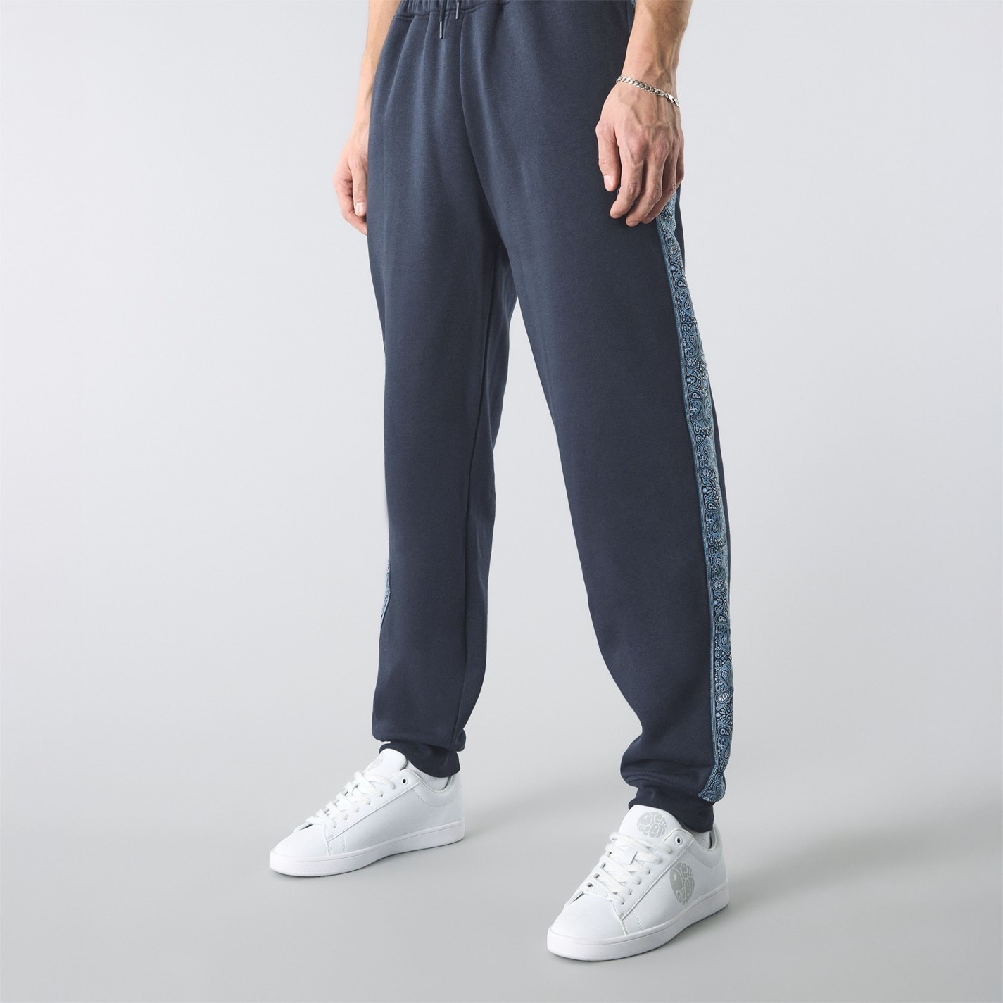 Tepláky Pretty Green Navy 549523 Men's Eclipse Paisley Closed Hem Fleece Joggers - 4