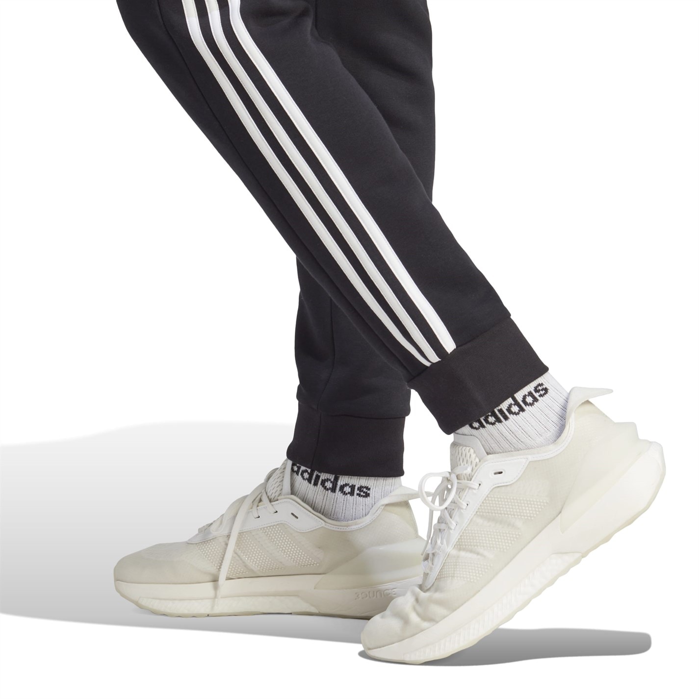 Tepláky adidas Black 5663339 Essentials Fleece Tapered Cuff 3-Stripes Joggers - 6