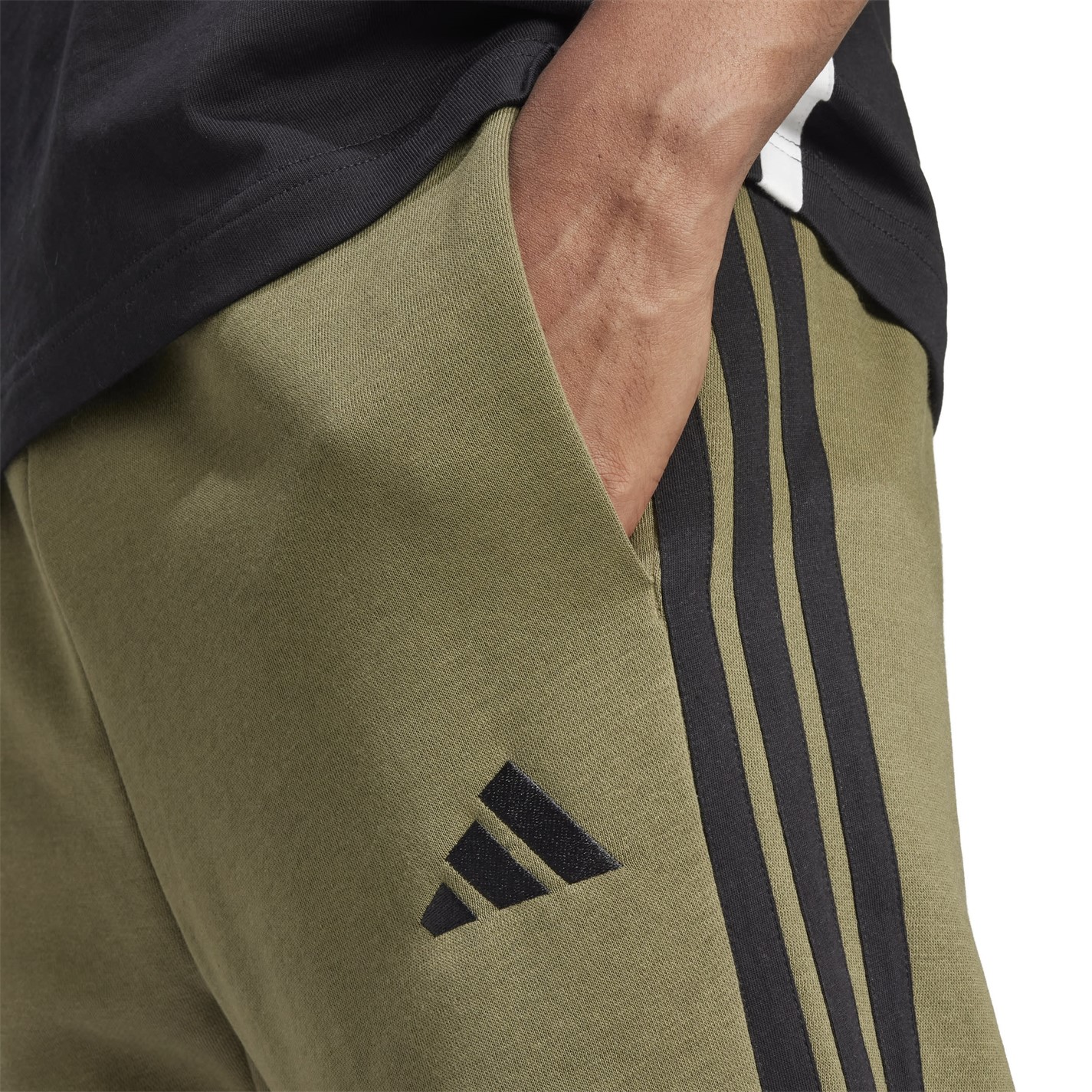 Tepláky adidas Olive Strata 9470138 Essentials Fleece Tapered Cuff 3-Stripes Joggers - 5