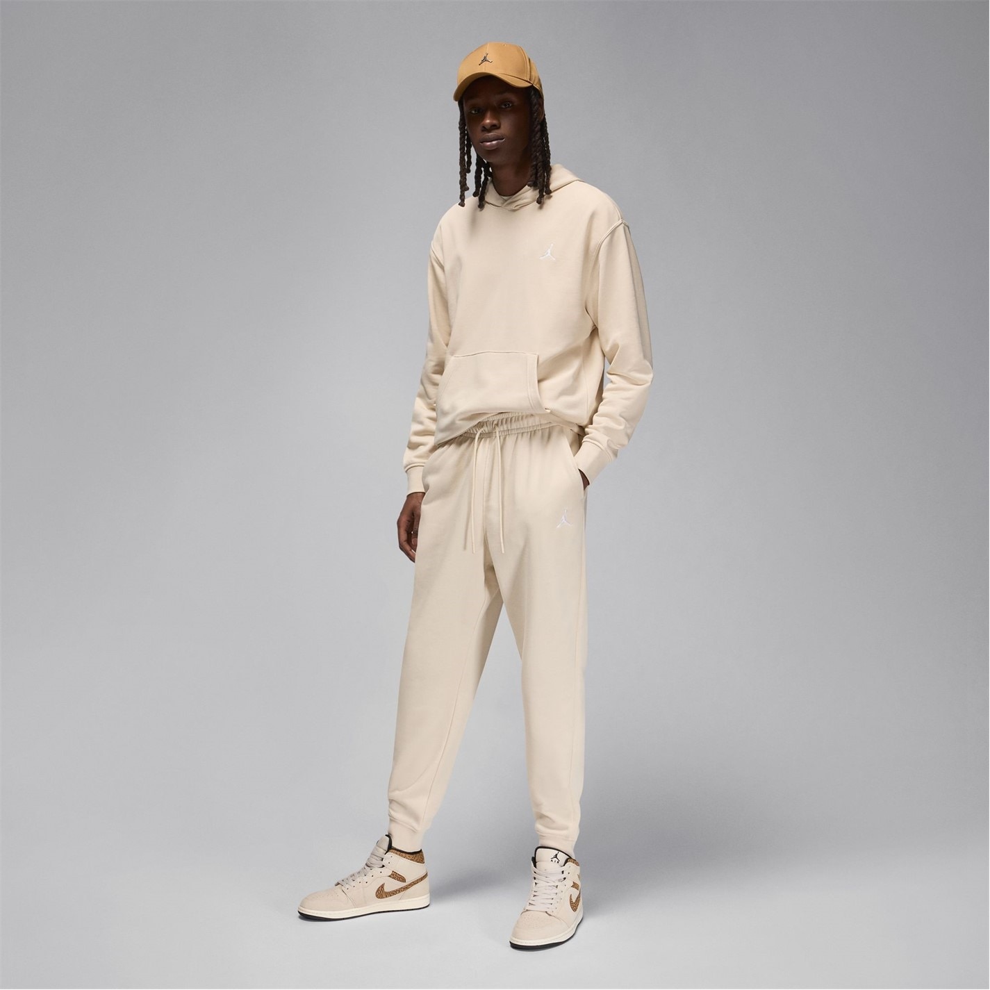 Air Jordan Essential Men's Fleece Pants - 6