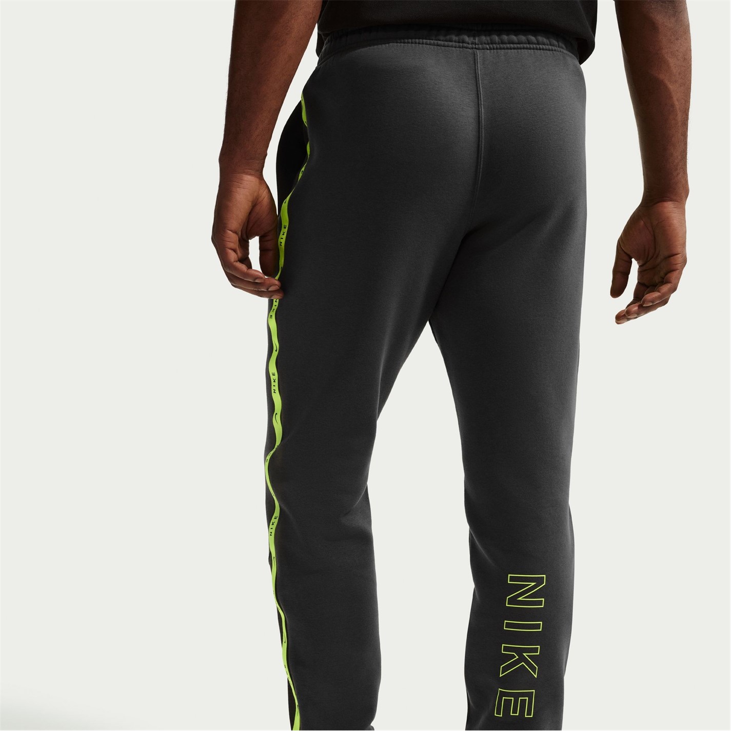 Tepláky Nike Grey 952835 Men's Closed Hem Fleece Joggers - 2