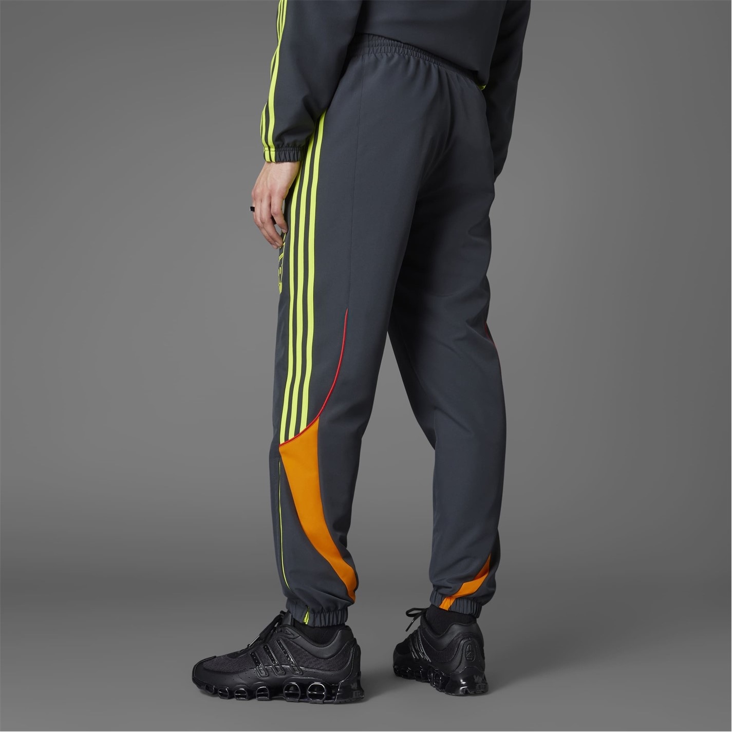 Tepláky adidas Dark Grey 3283603 Men's Closed Hem Fleece Joggers - 9