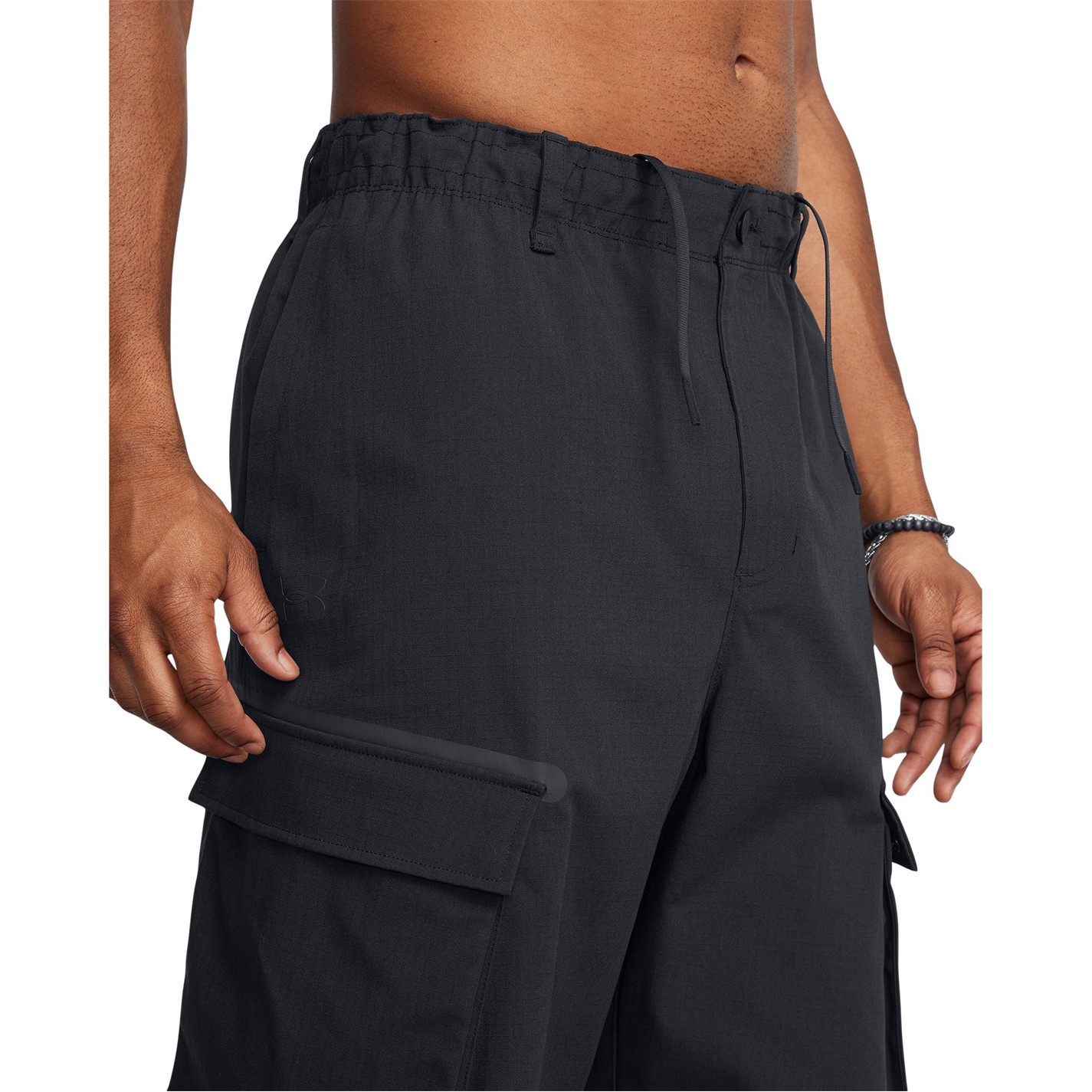 Tepláky Under Armour Black 2461840 Men's Utility Cargo Joggers - 6