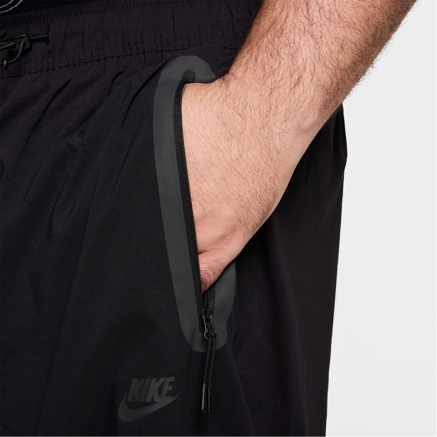 Tepláky Nike Black 645067 Men's Open Hem Woven Joggers - 13
