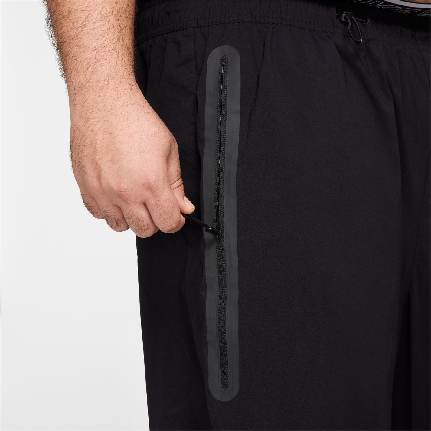 Tepláky Nike Black 645067 Men's Open Hem Woven Joggers - 16