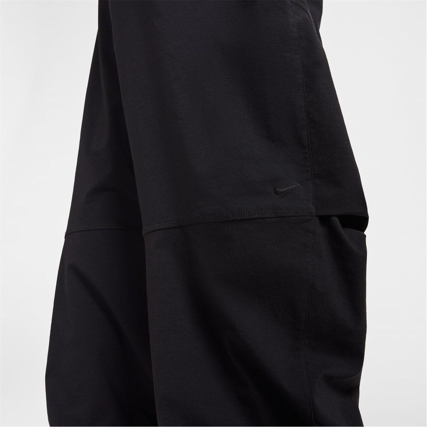 Tepláky Nike Black 645067 Men's Open Hem Woven Joggers - 8
