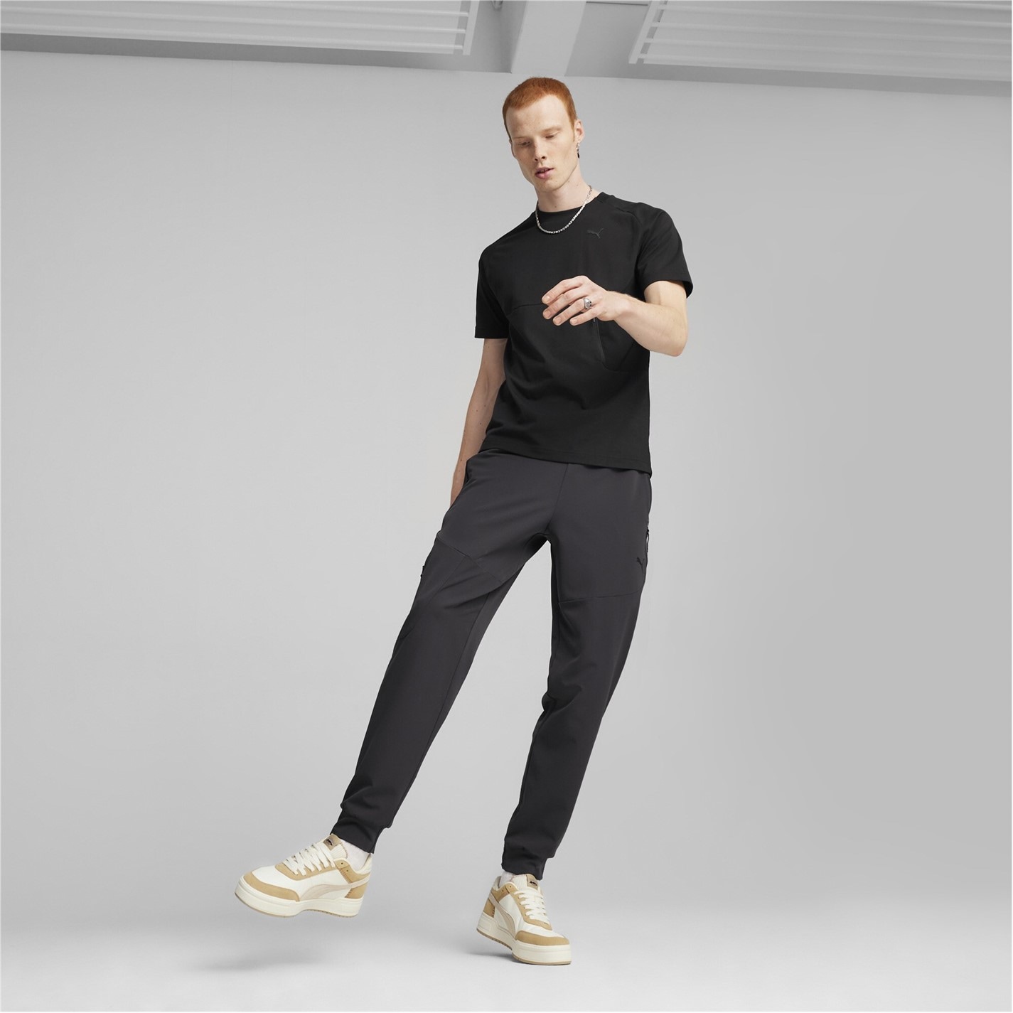 Tepláky Puma Puma Black 3376373 Men's Pumatech Closed Hem Woven Jogger - 3