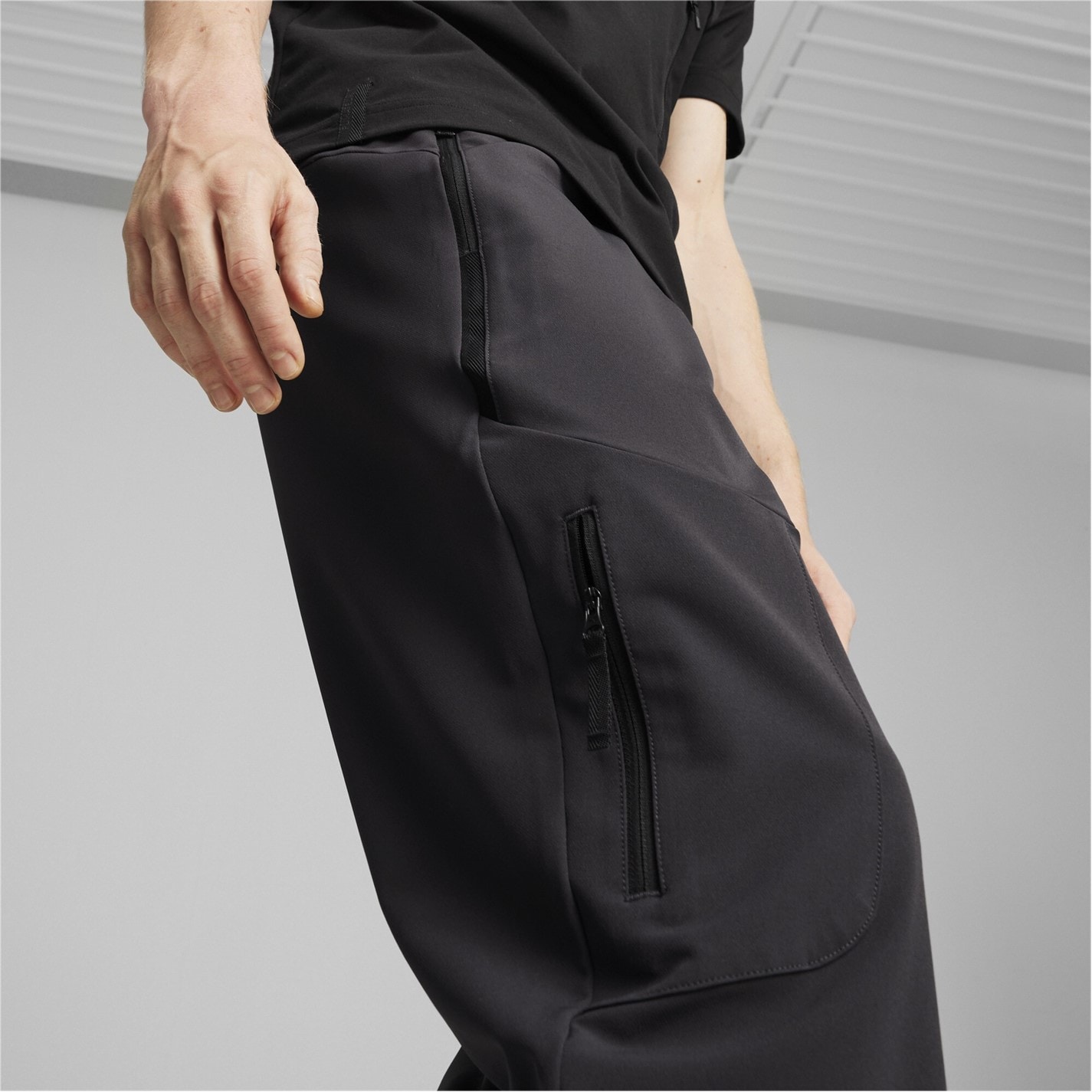 Tepláky Puma Puma Black 3376373 Men's Pumatech Closed Hem Woven Jogger - 4