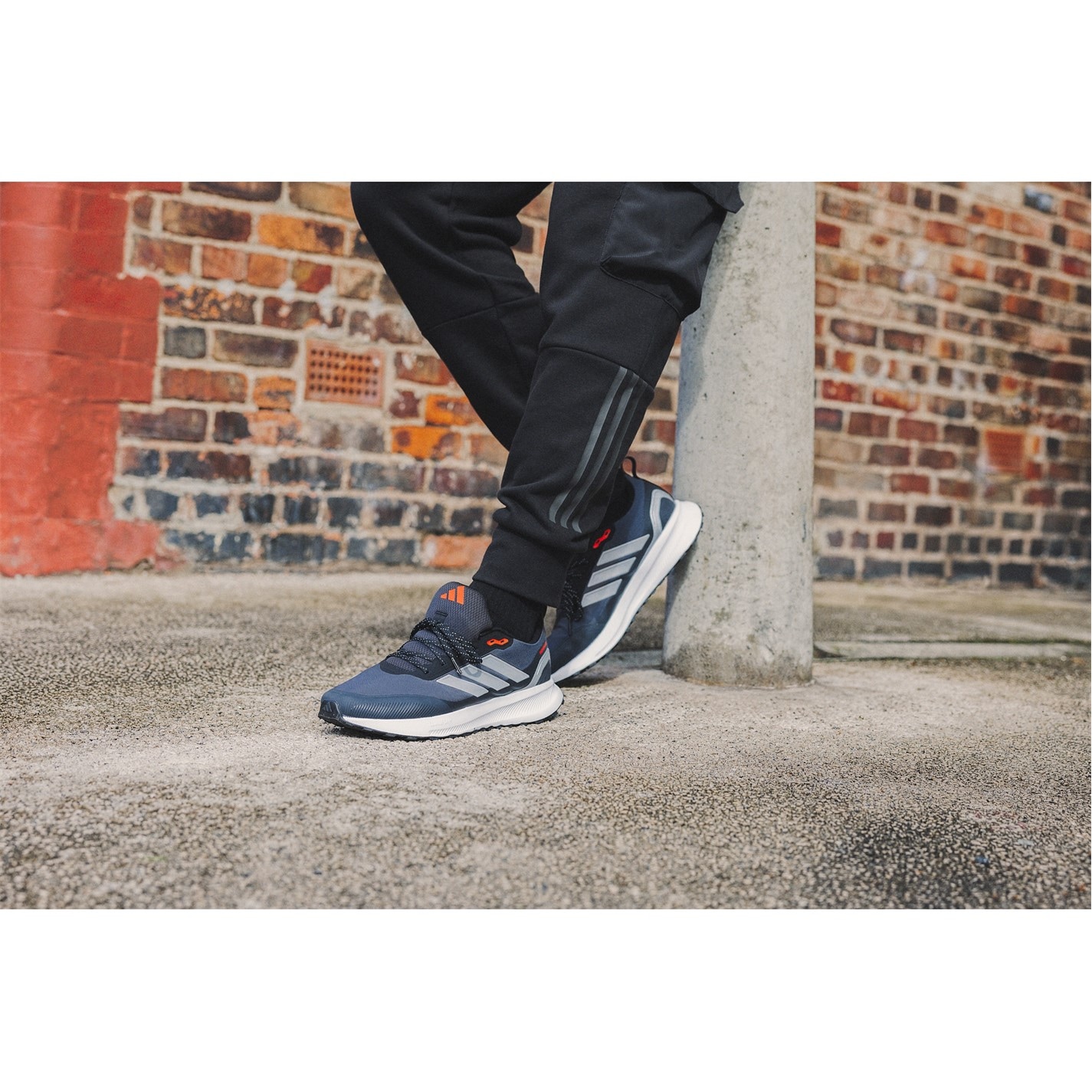 Tepláky adidas Black 6950509 Tech Tracksuit Bottoms Adults - 9