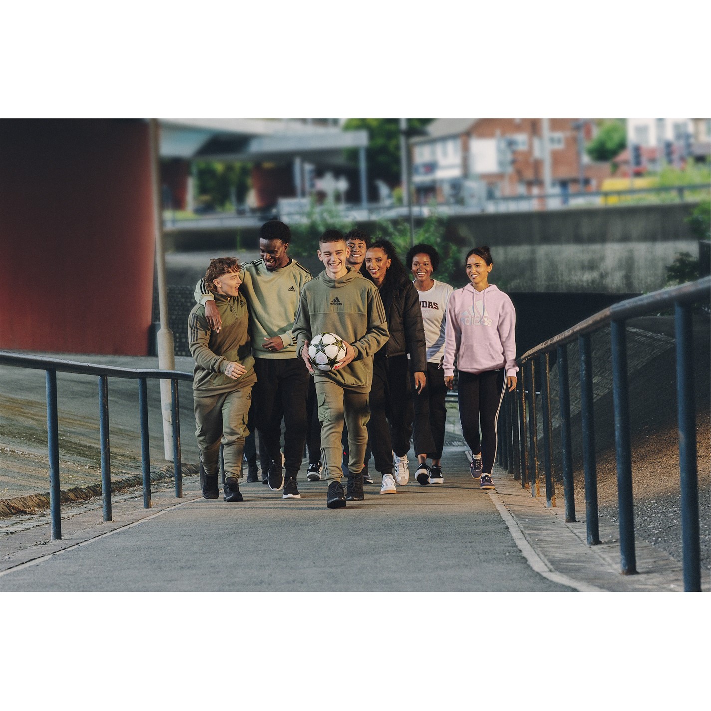 Tepláky adidas Khaki 6457725 Tech Tracksuit Bottoms Adults - 9