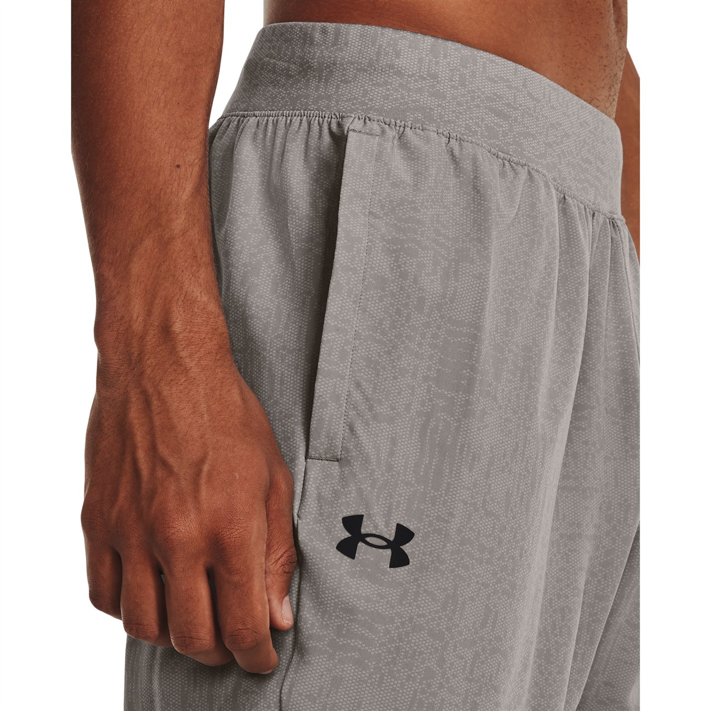 Tepláky Under Armour Grey 4519769 Men's Stretch Printed Closed Hem Woven Joggers - 6
