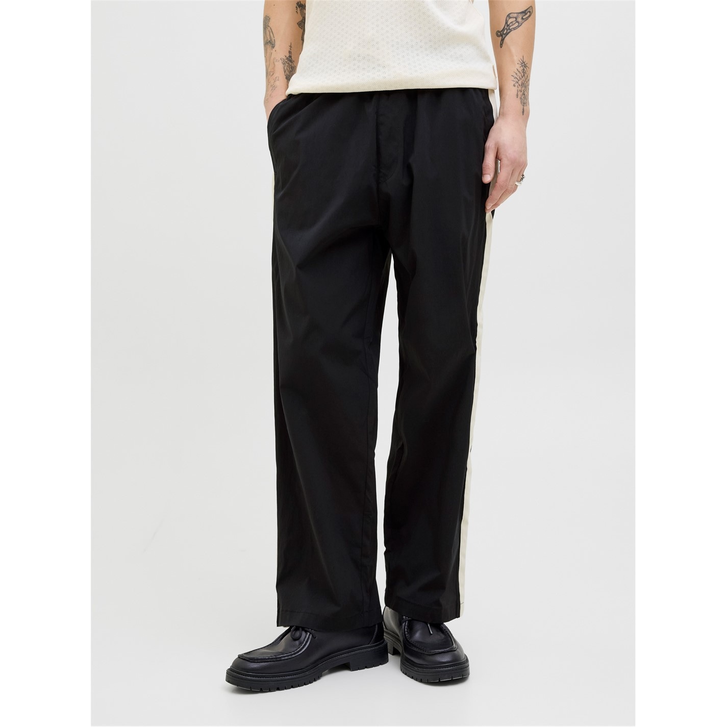 Tepláky Jack and Jones Black 7282603 Men's Owen Closed Hem Woven Jogger - 3