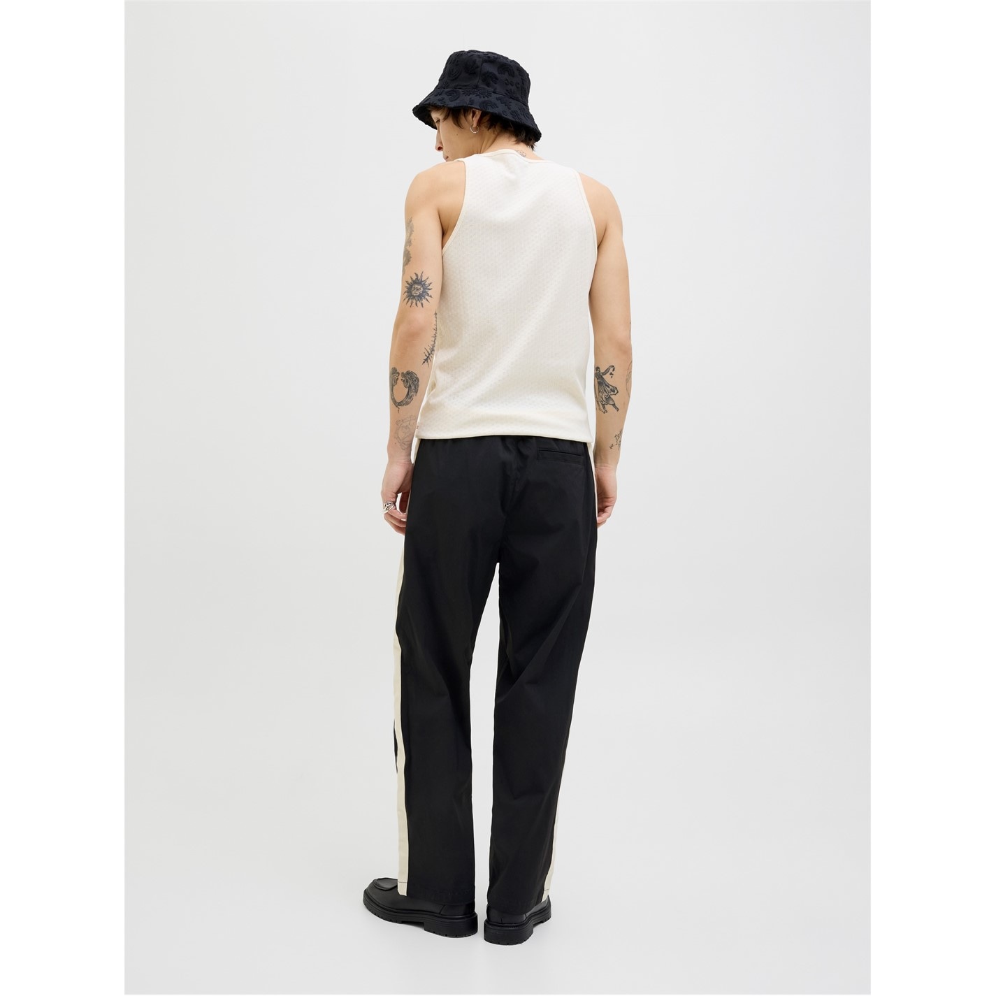 Tepláky Jack and Jones Black 7282603 Men's Owen Closed Hem Woven Jogger - 5