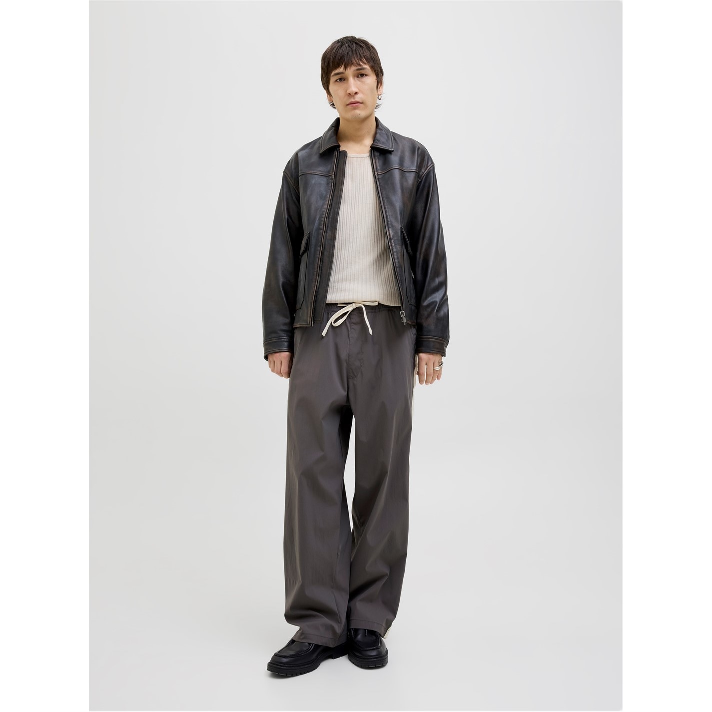 Tepláky Jack and Jones Pavement 4752688 Men's Owen Closed Hem Woven Jogger - 2