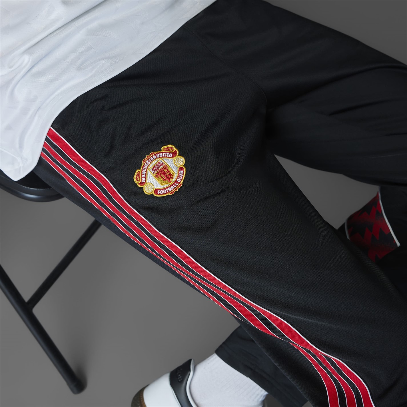 Tepláky adidas BLACK 1110876 Men's Performance Tracksuit Bottoms - 10
