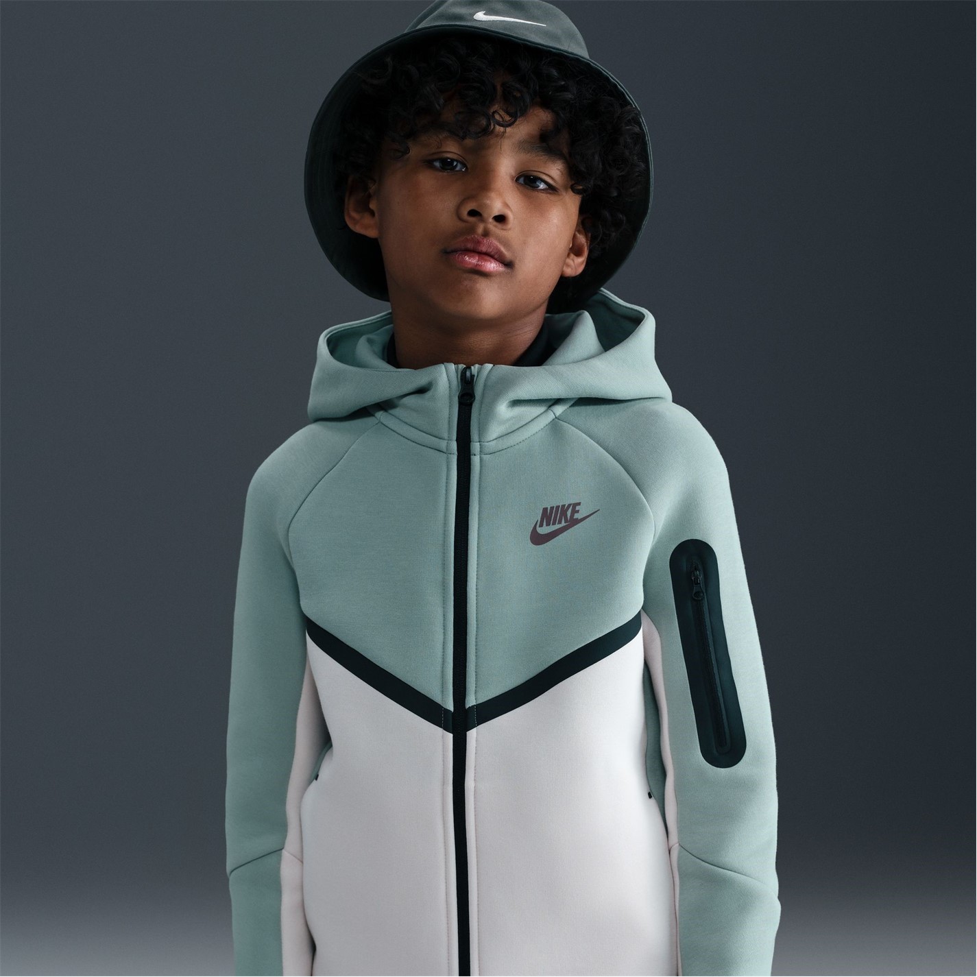 Nike Sportswear Tech Fleece Full-Zip Hoodie Juniors - 6