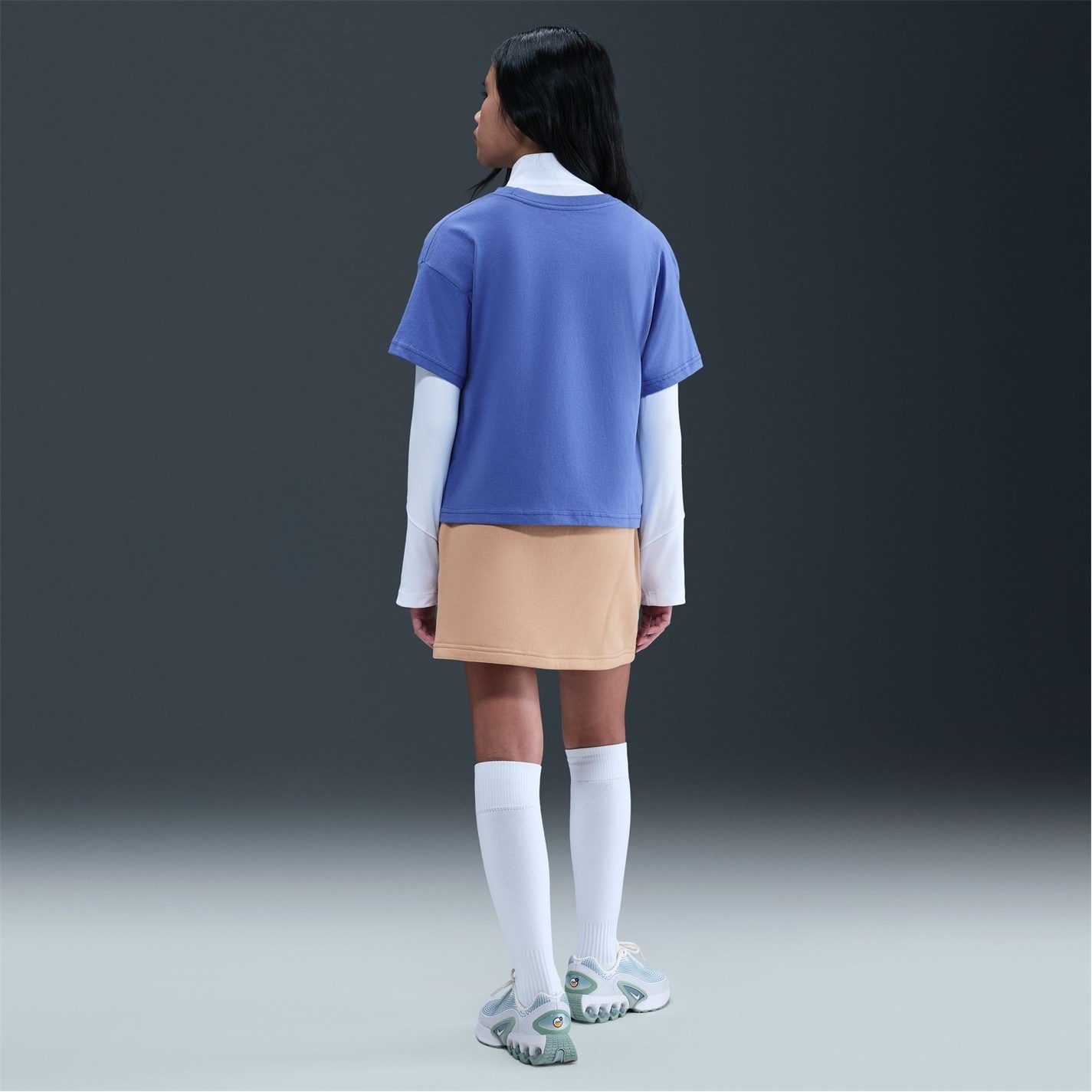 Nike Sportswear Big Kids' (Girls') T-Shirt - 8