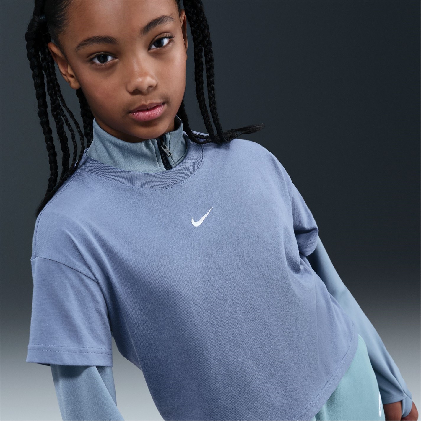 Nike Sportswear Big Kids' (Girls') T-Shirt - 10