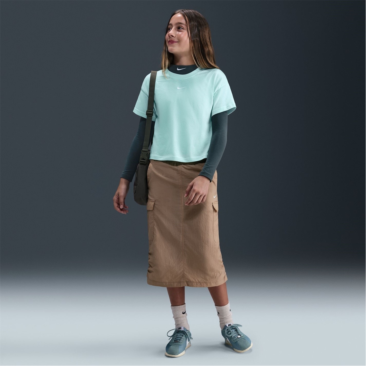 Nike Sportswear Big Kids' (Girls') T-Shirt - 7