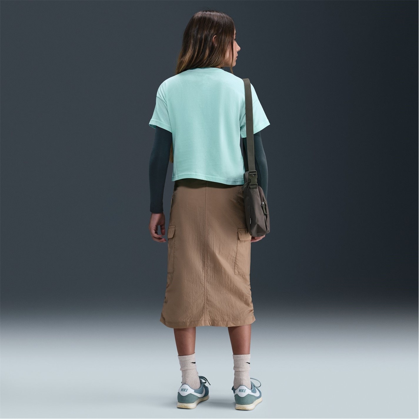 Nike Sportswear Big Kids' (Girls') T-Shirt - 8