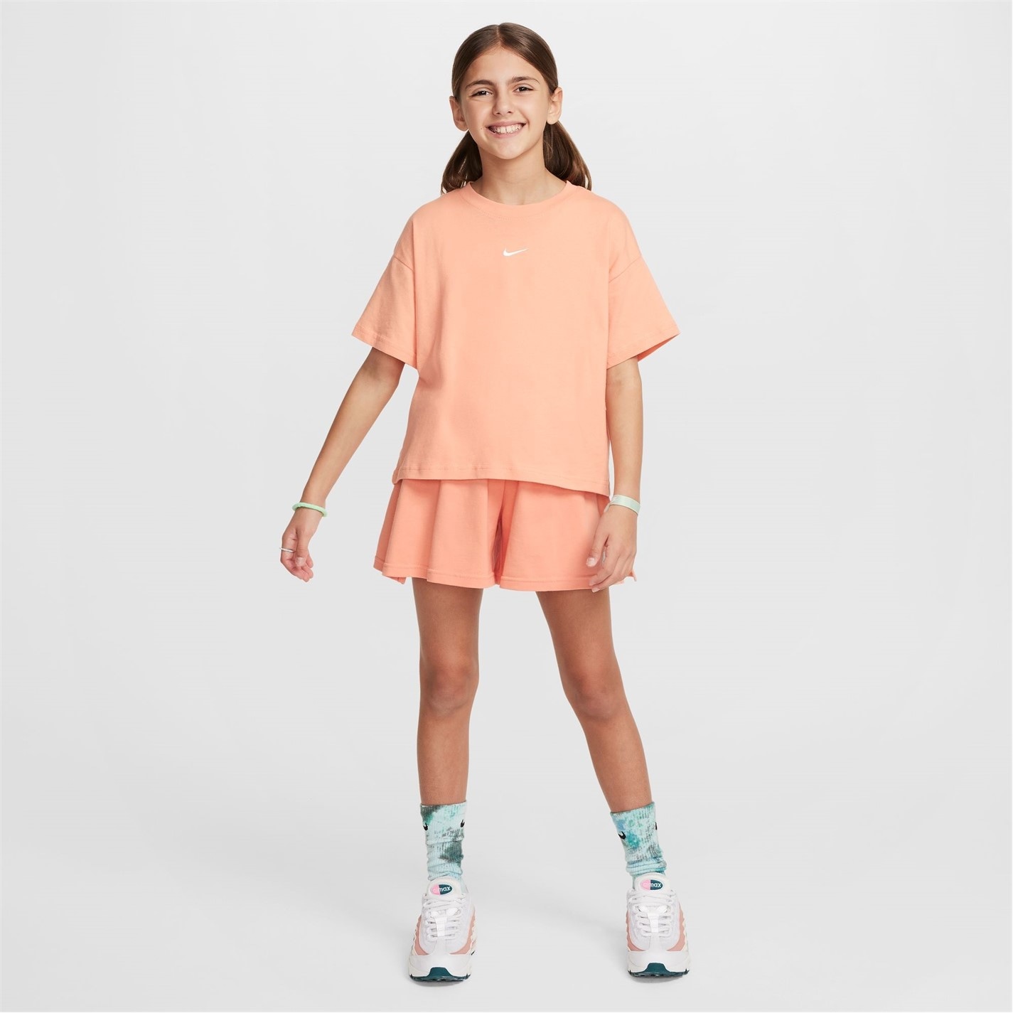 Nike Sportswear Big Kids' (Girls') T-Shirt - 5