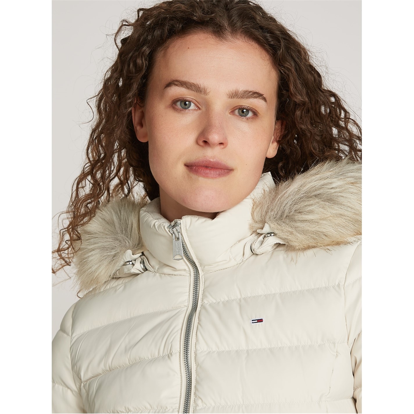 Tommy Jeans Puffer Jacket - 2