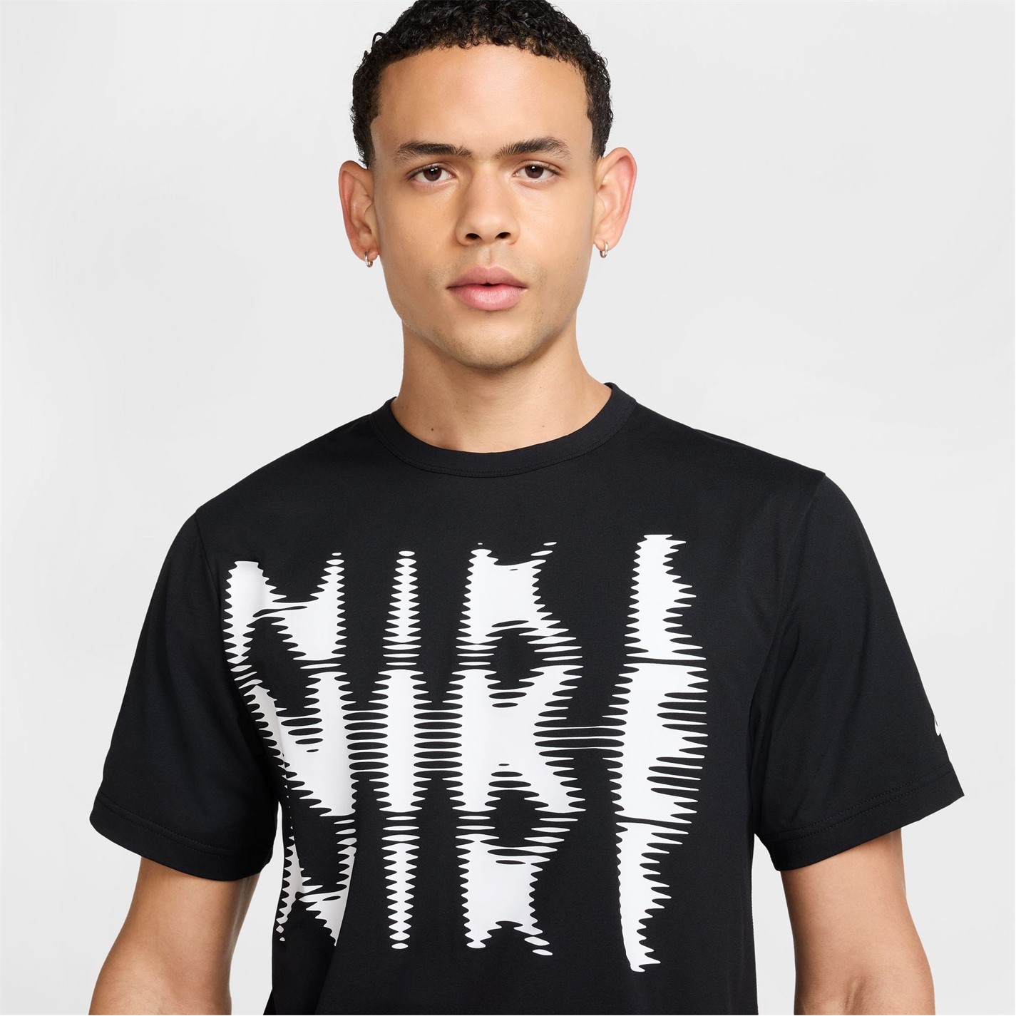 Nike Black 7024884 Men's Hyverse UV Swoosh Short-Sleeve Performance T-Shirt - 3