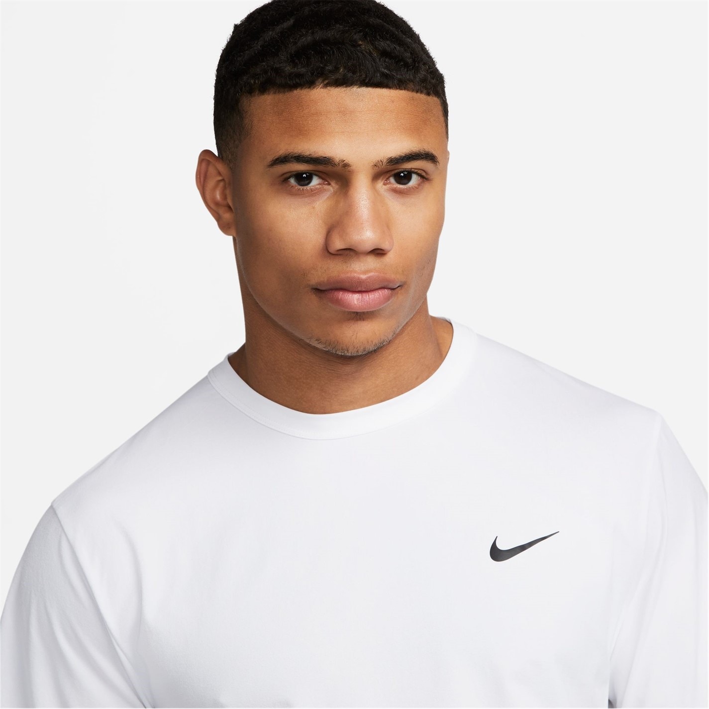 Tričko Nike White 2746455 Dri-FIT UV Hyverse Men's Short-Sleeve Fitness Top - 3