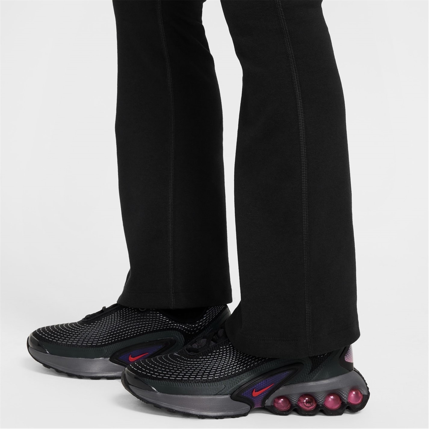 Nike Black 7563859 Sportswear Favorites Big Kids' (Girls') Flared Leggings - 4