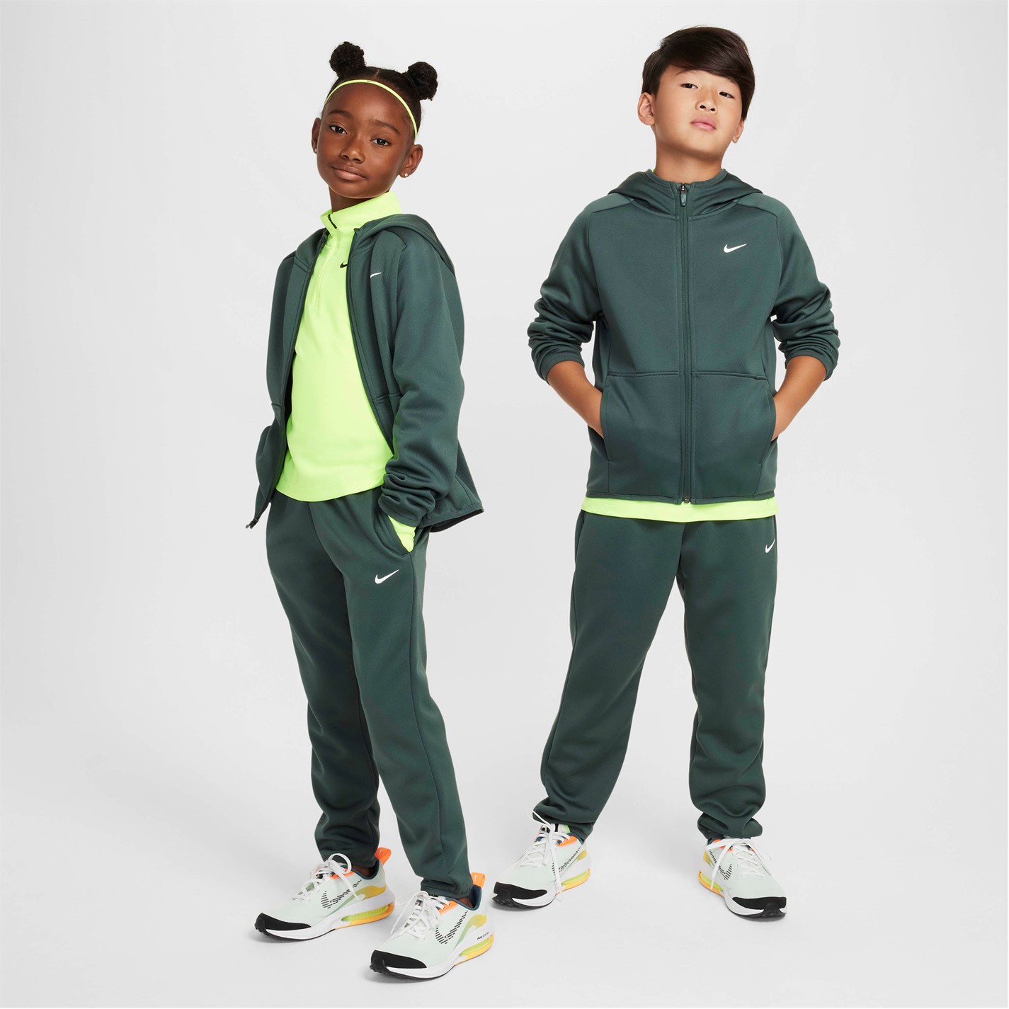 Nike Vintage Green 5877446 Kids' Winter Fleece Full Zip Hoodie - 6