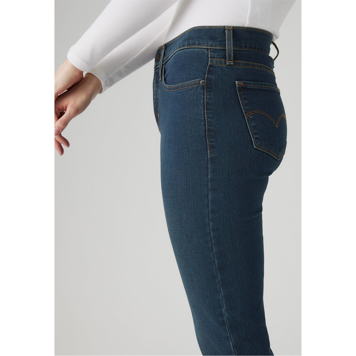 Levis 314 Shaping Straight Jeans - 4