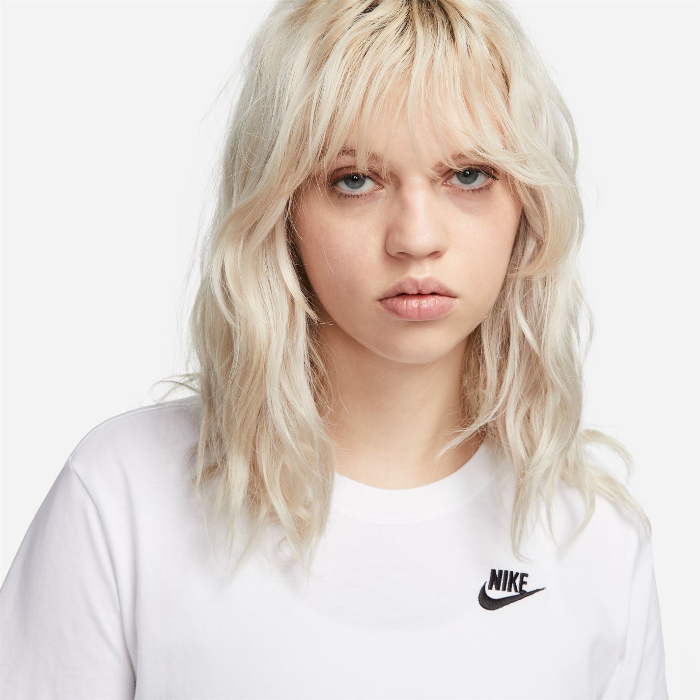 Nike Sportswear Women's Club T-Shirt - 3