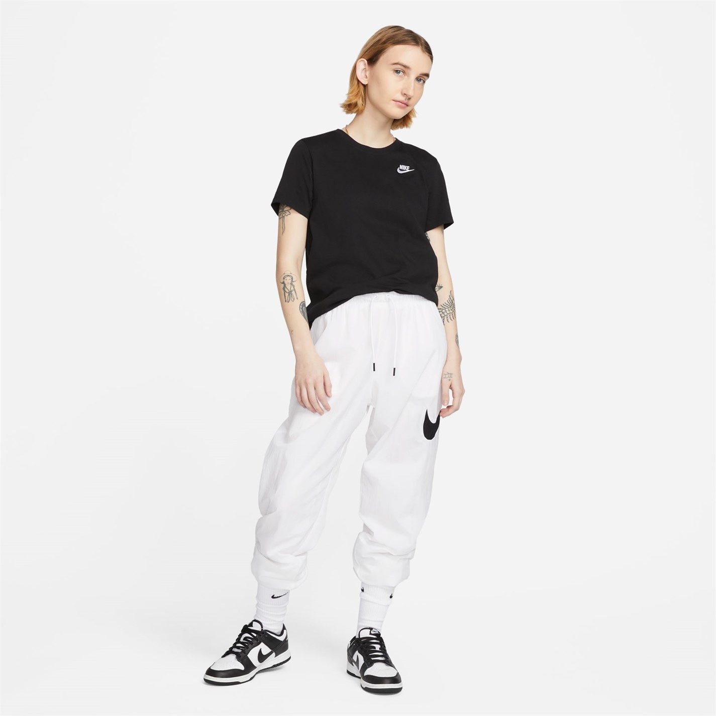 Nike Sportswear Women's Club T-Shirt - 4