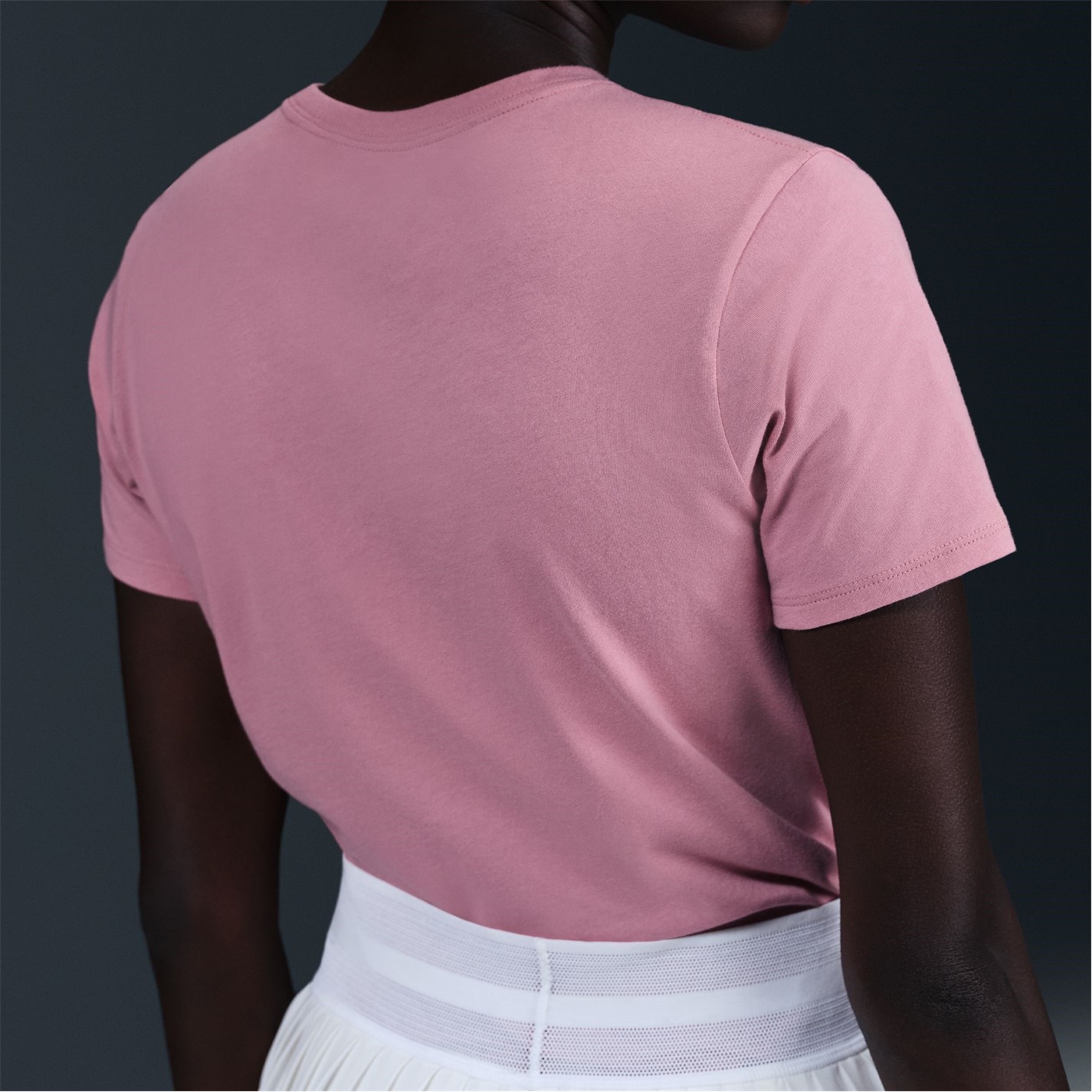 Nike Sportswear Women's Club T-Shirt - 10