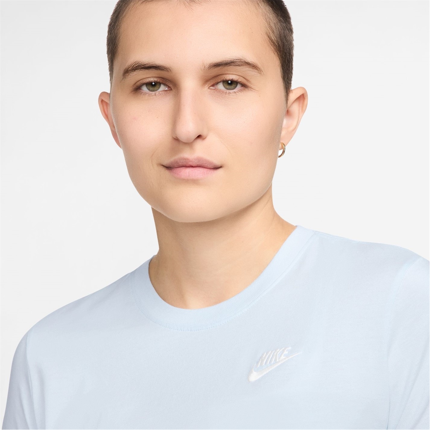 Nike Sportswear Women's Club T-Shirt - 3