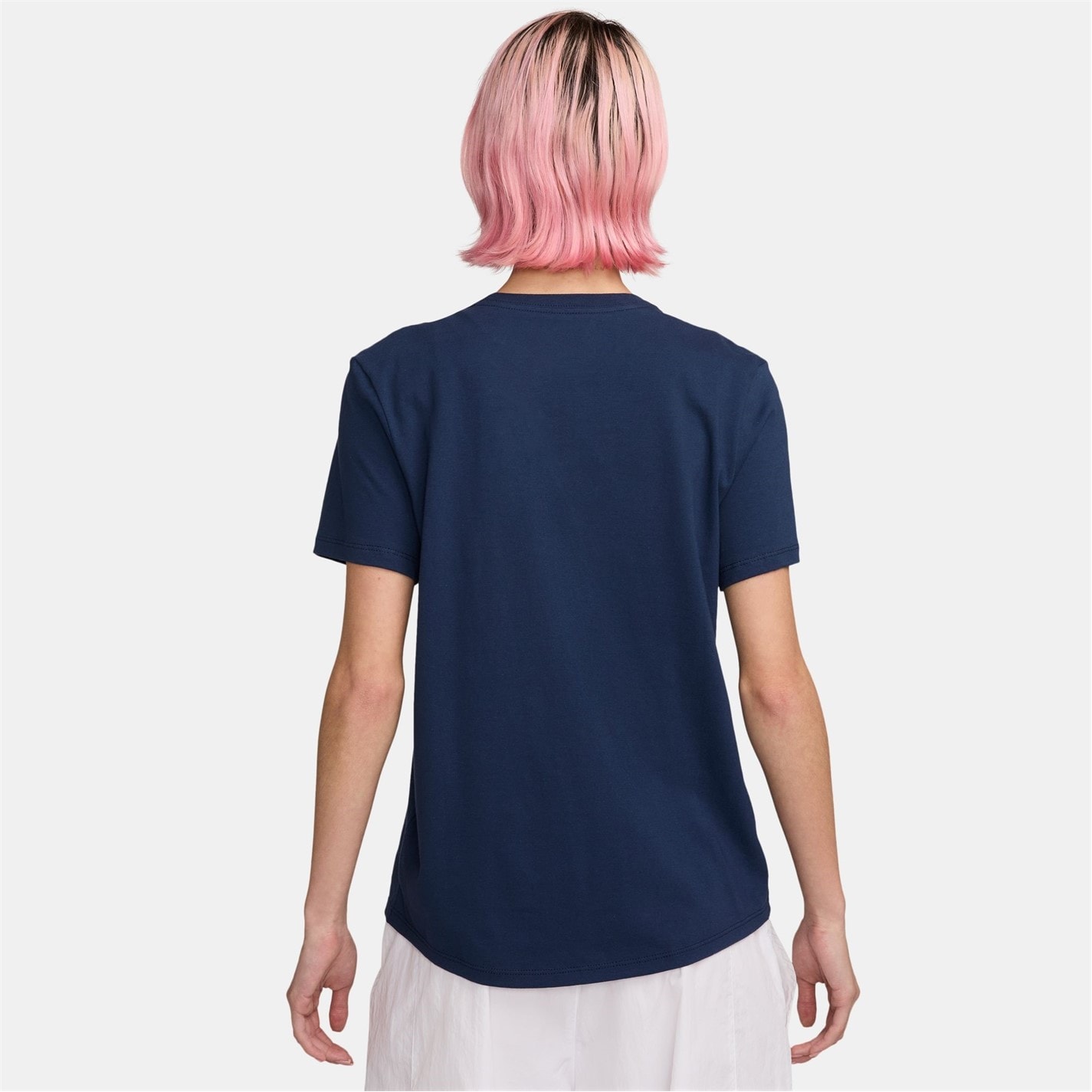 Nike Sportswear Women's Club T-Shirt - 2