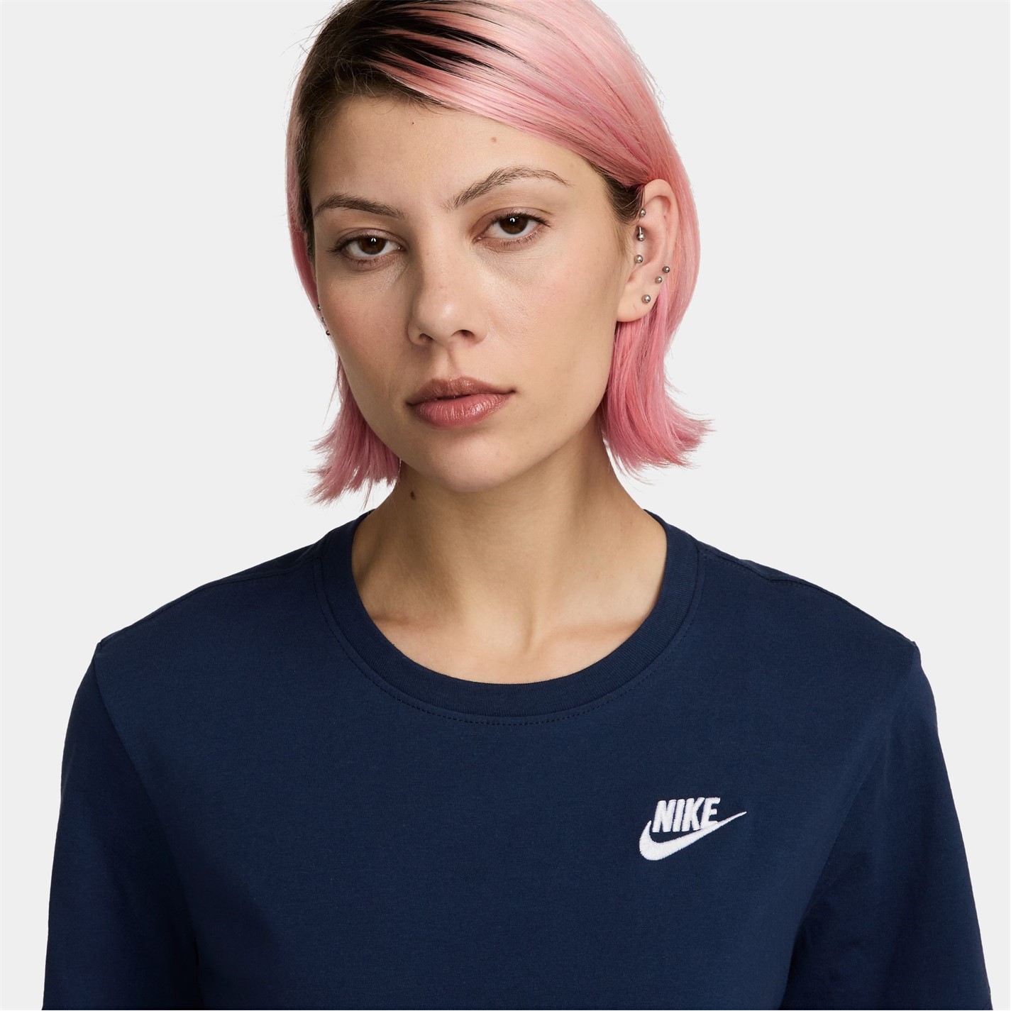 Nike Sportswear Women's Club T-Shirt - 3