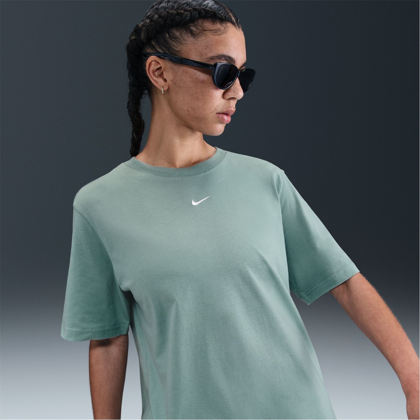 Nike Oversized Logo T-Shirt Womens - 6
