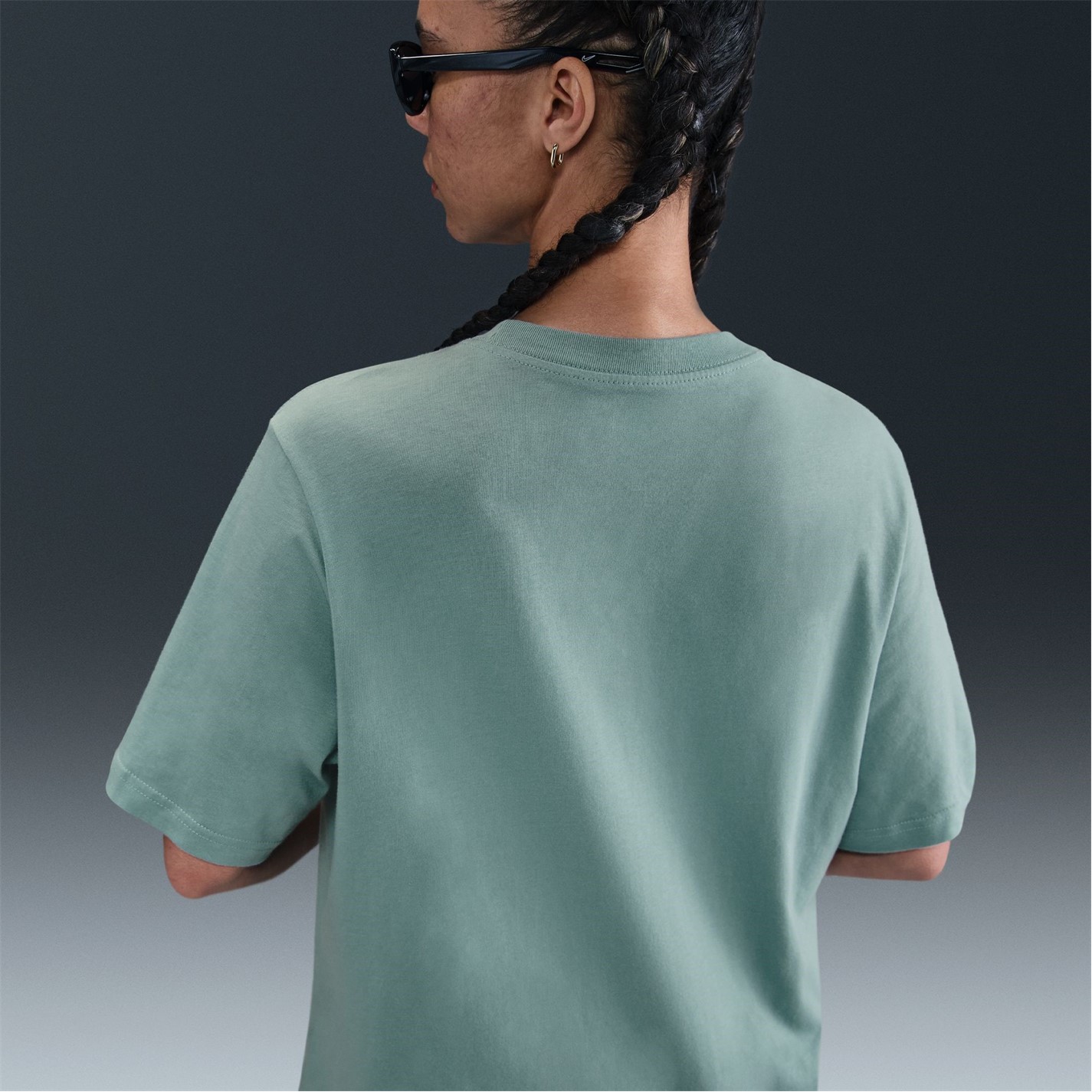 Nike Oversized Logo T-Shirt Womens - 9