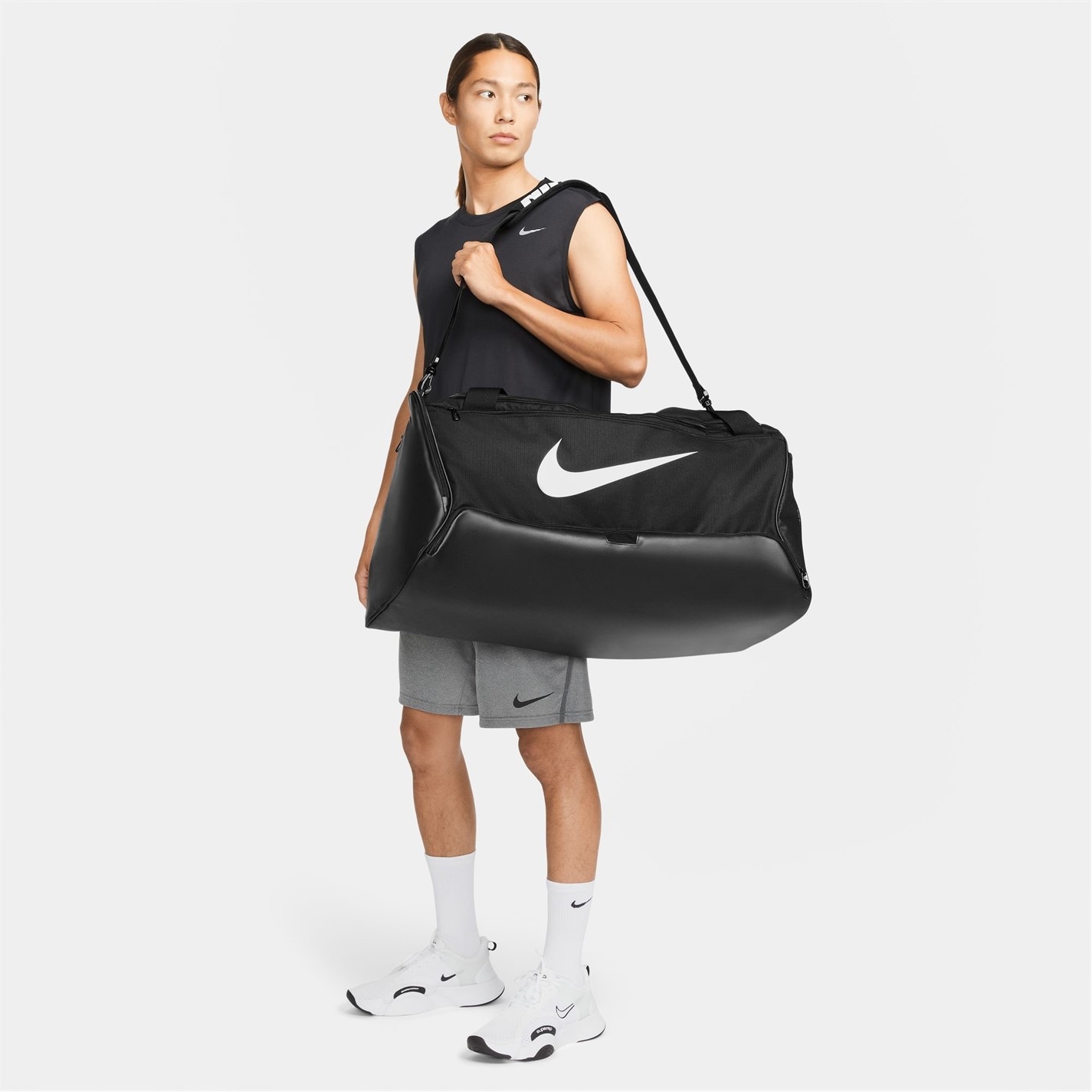 Nike Brasilia Large Sports Holdall - 11