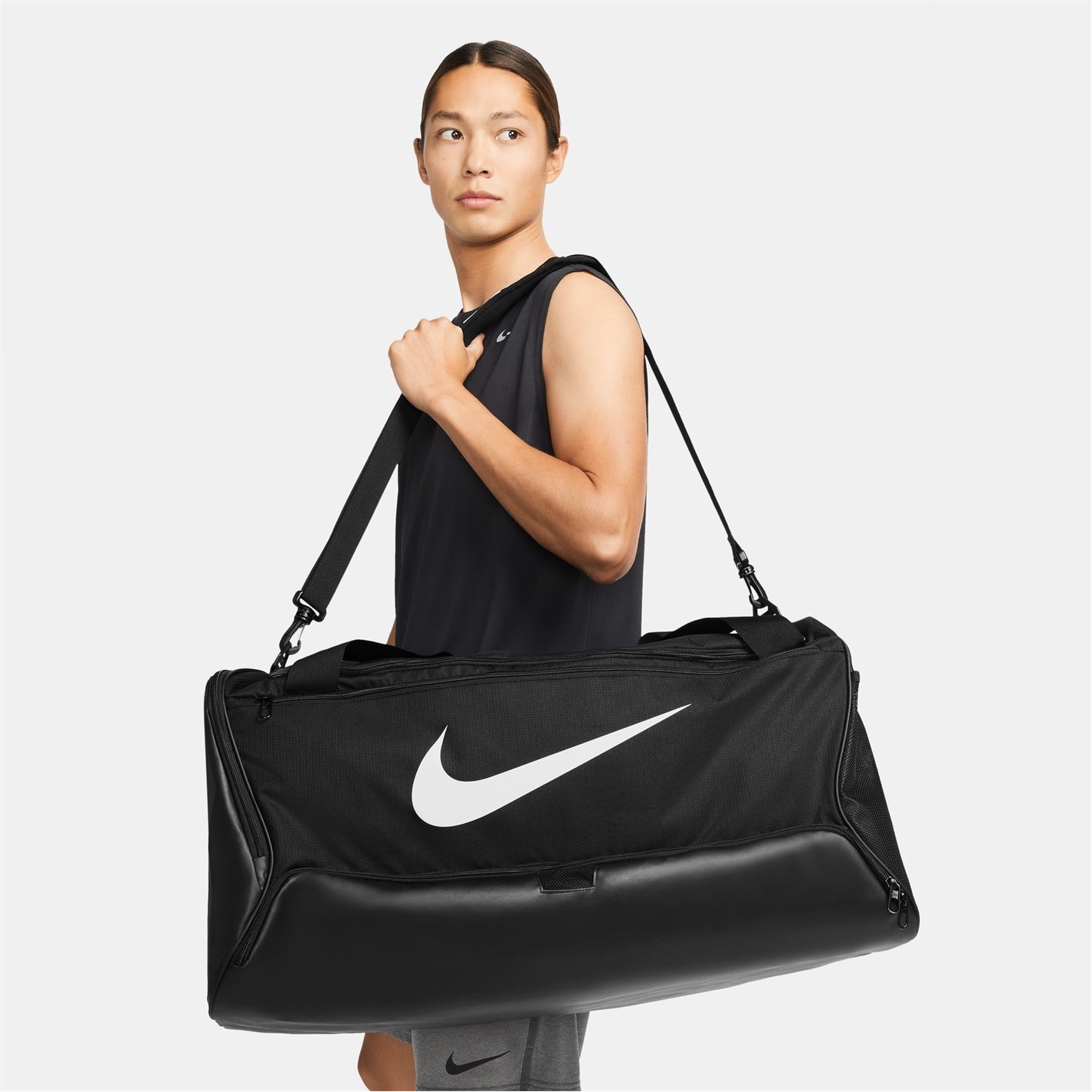 Nike Brasilia Large Sports Holdall - 10