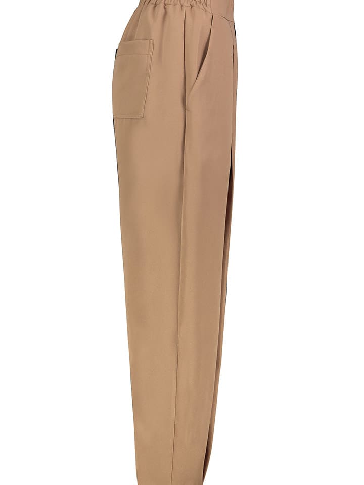 Sublevel Hose in Camel - 2