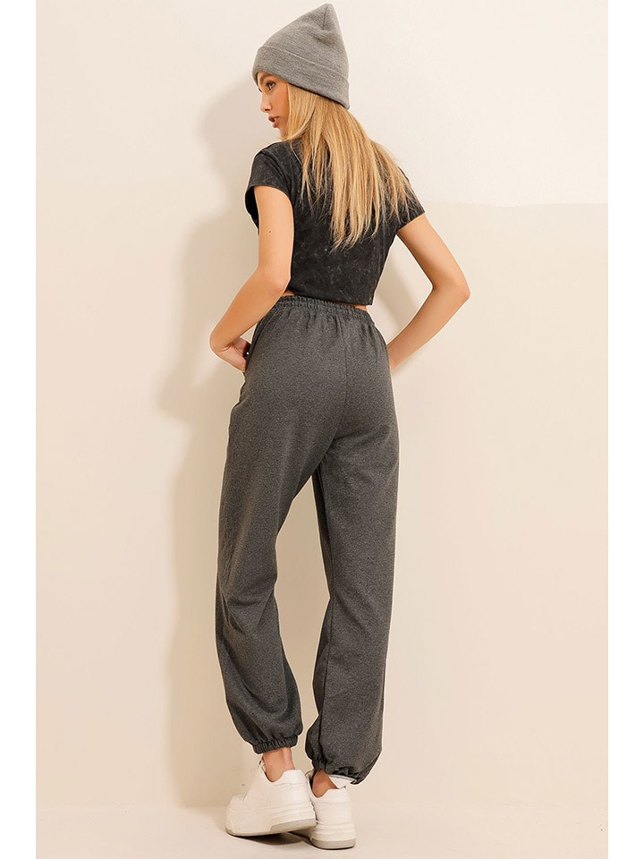Trend Alacati Sweathose in Anthrazit - 2