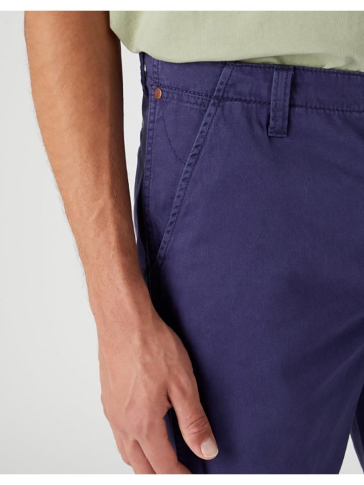 Wrangler Shorts in Lila - 4