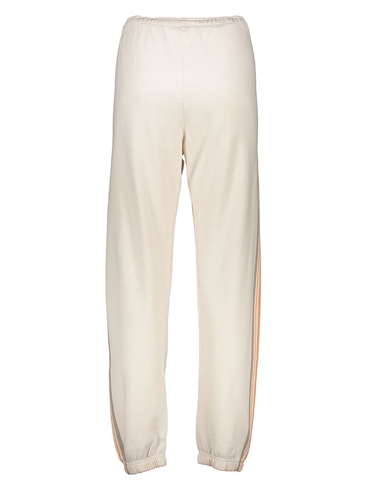 Nohavice Juvia Creme 2782412 Sweathose in Creme - 2