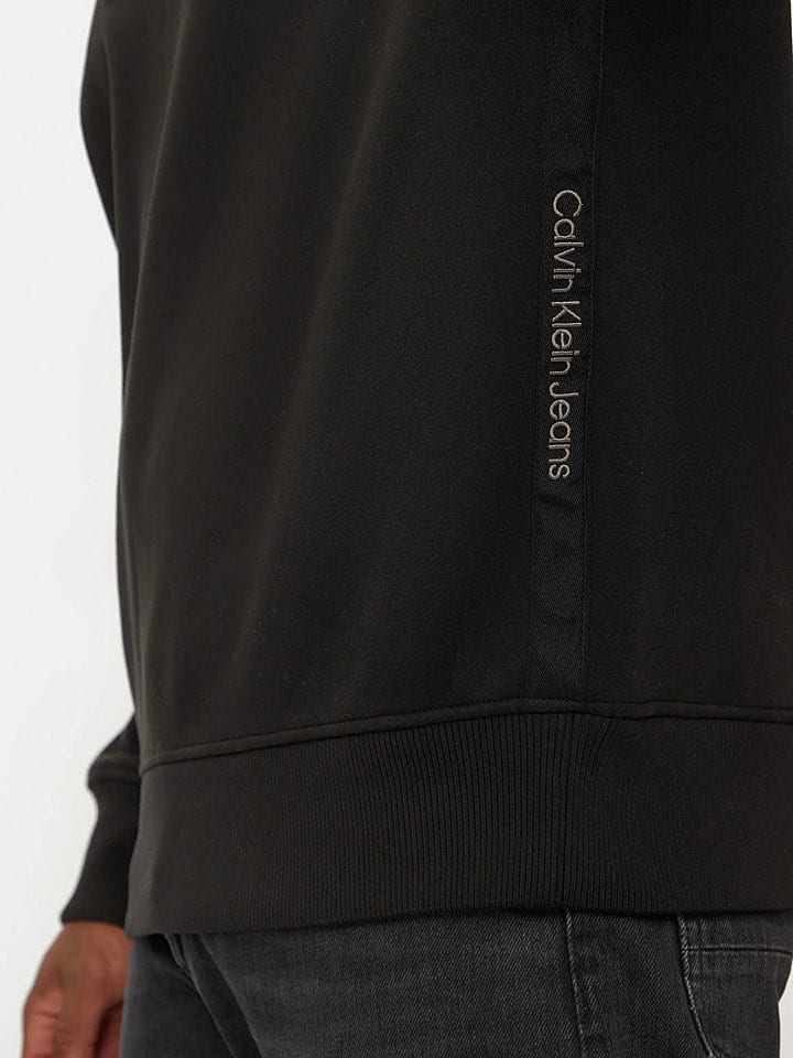 Mikina Calvin Klein Schwarz 3684320 Hoodie in Schwarz - 3